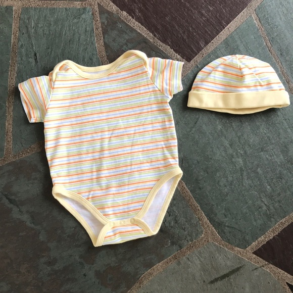 Onesie and Hat - Picture 1 of 3